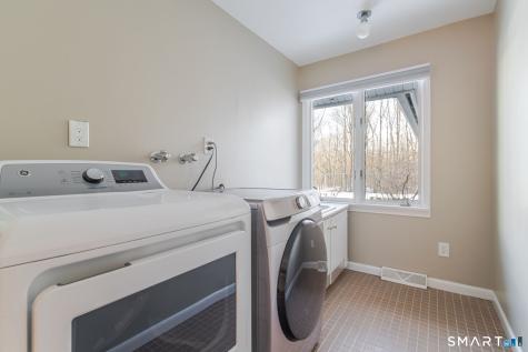 5 Mohawk Lane Woodbridge CT 06525
