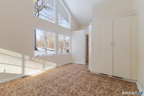 5 Mohawk Lane Woodbridge CT 06525
