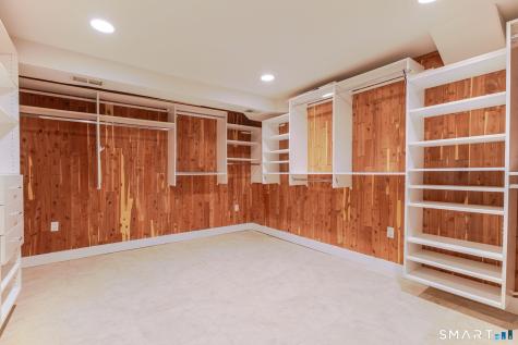 5 Mohawk Lane Woodbridge CT 06525