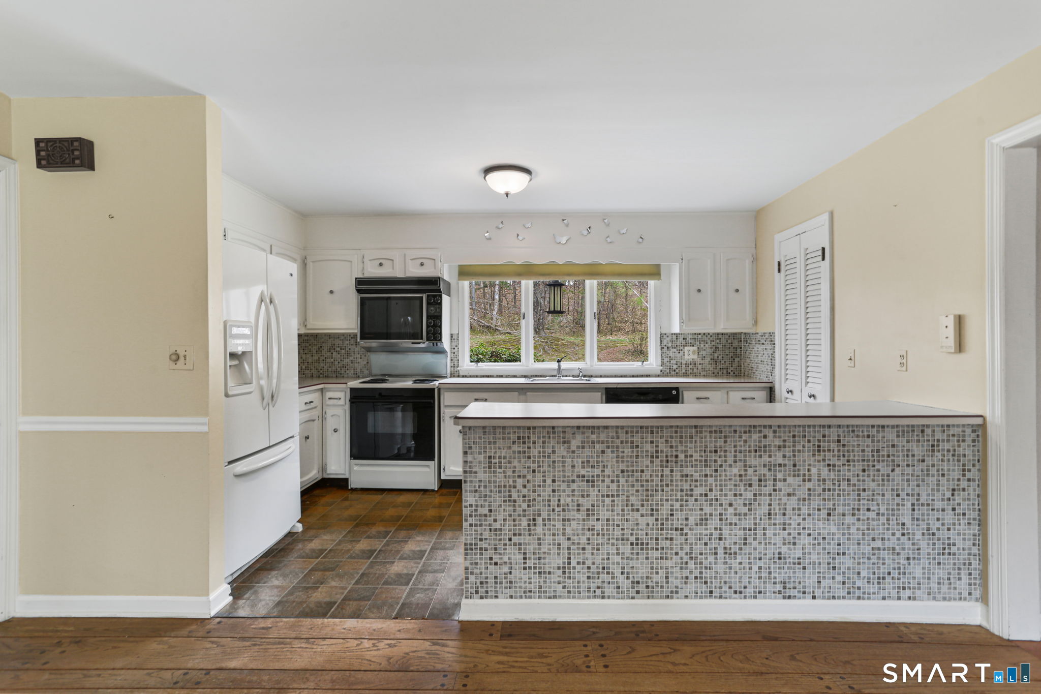 64 Mariner Circle Trumbull CT 06611