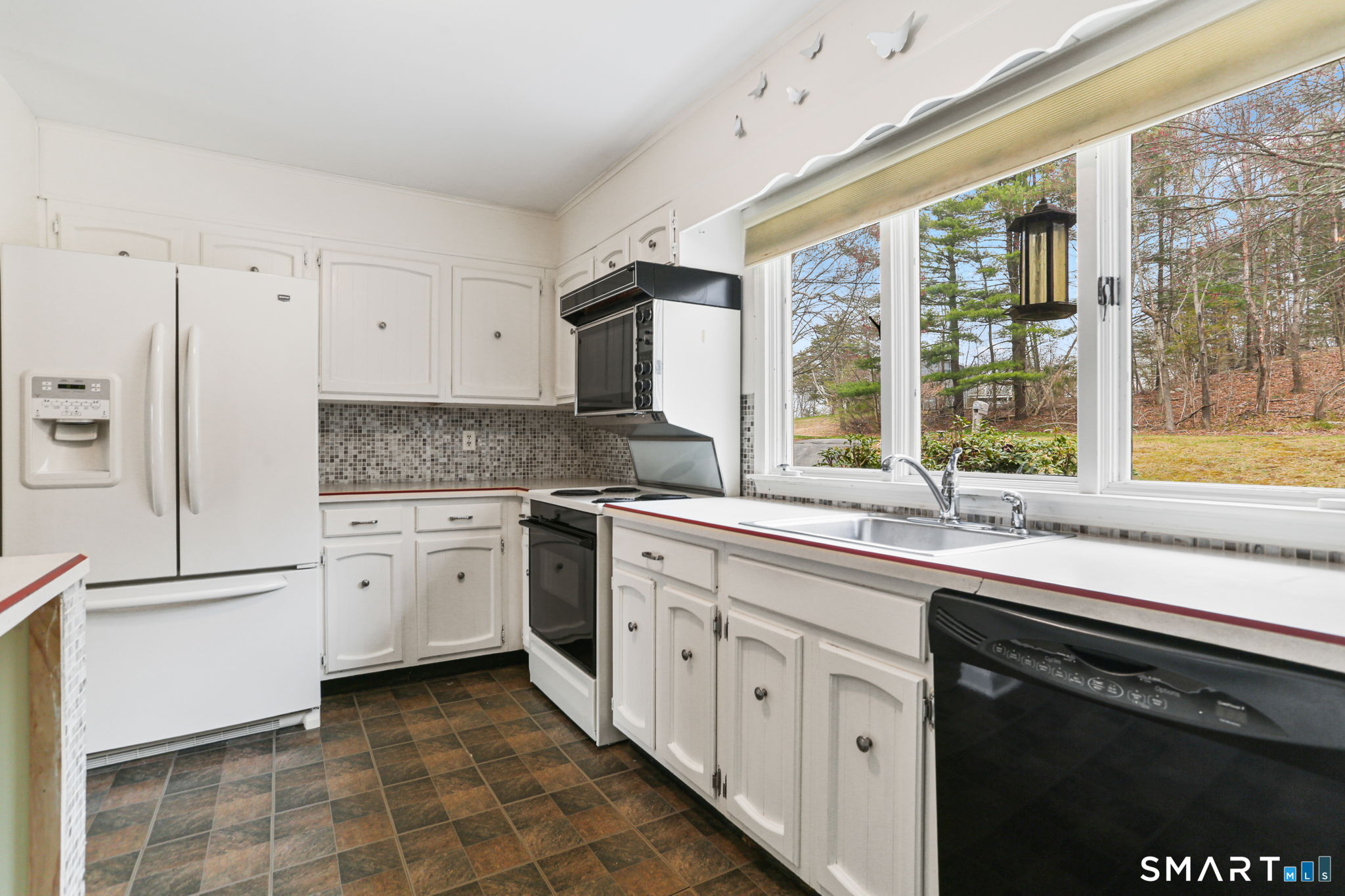 64 Mariner Circle Trumbull CT 06611