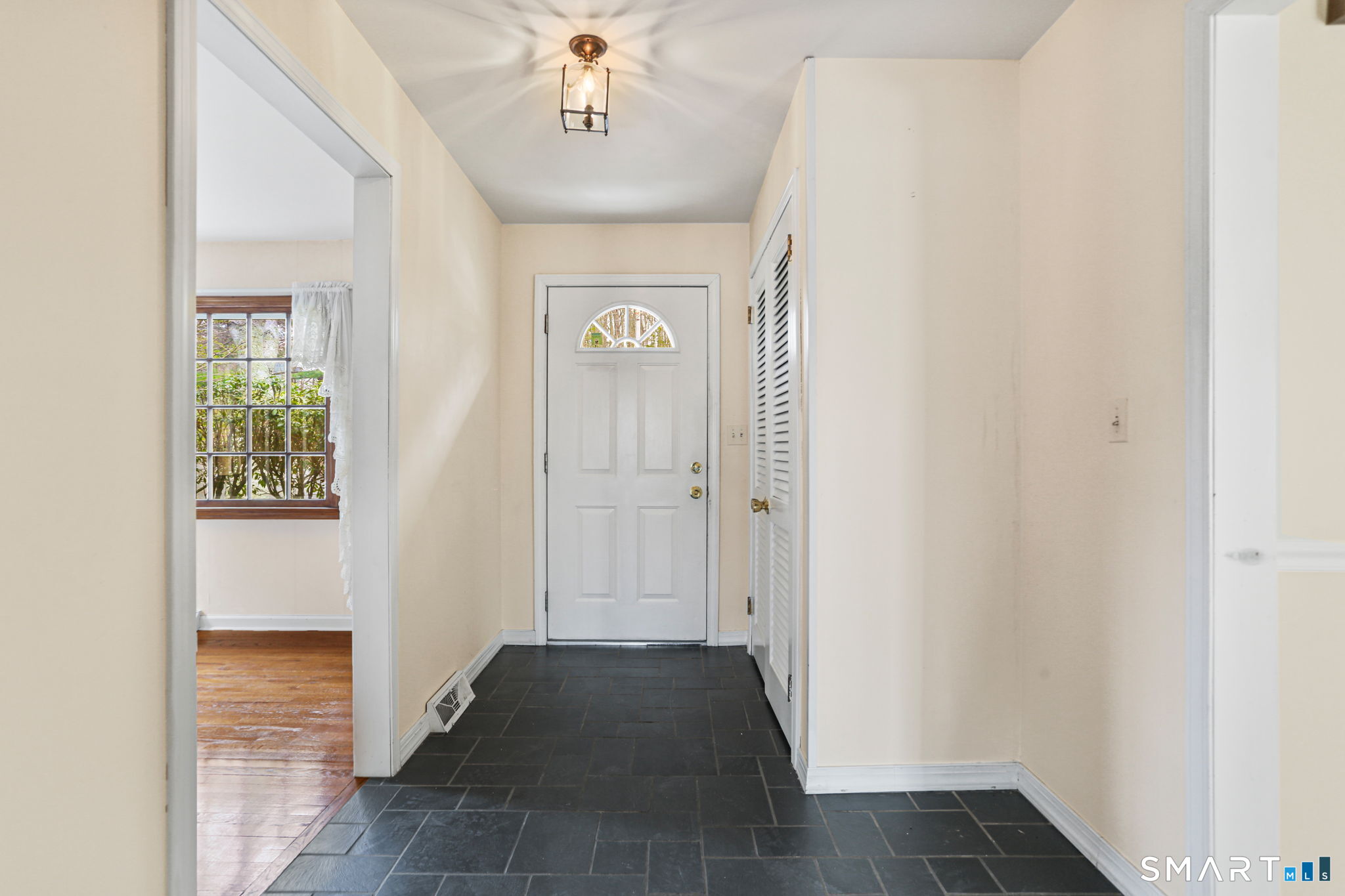 64 Mariner Circle Trumbull CT 06611