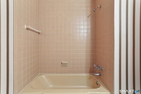 64 Mariner Circle Trumbull CT 06611