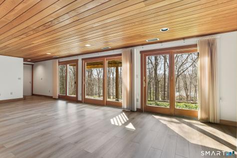 64 Mariner Circle Trumbull CT 06611