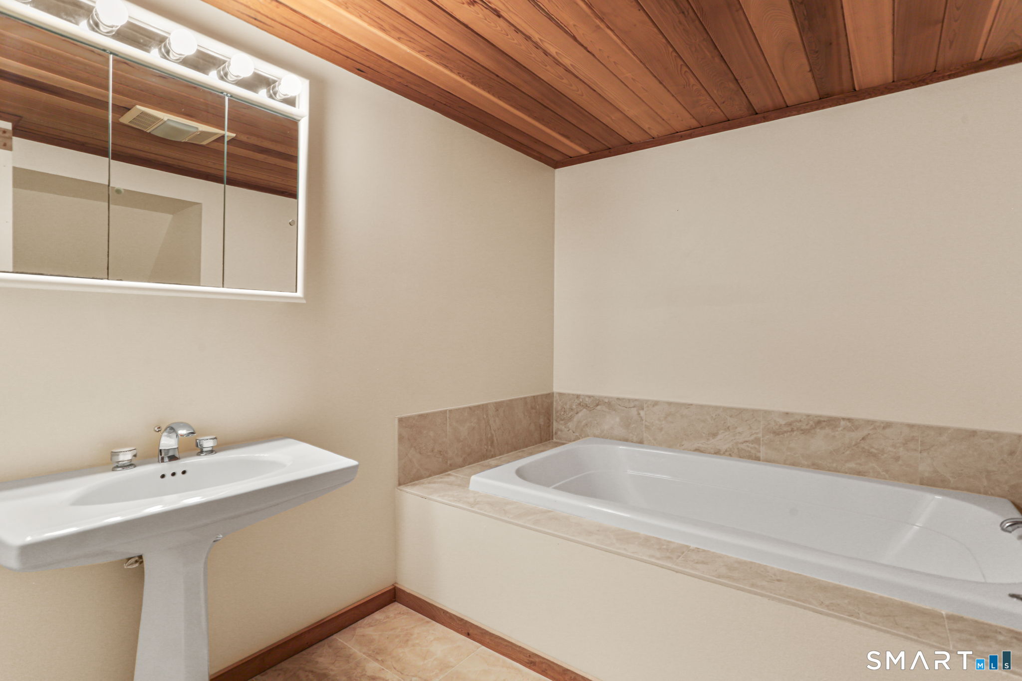 64 Mariner Circle Trumbull CT 06611