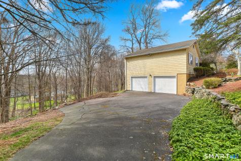 64 Mariner Circle Trumbull CT 06611