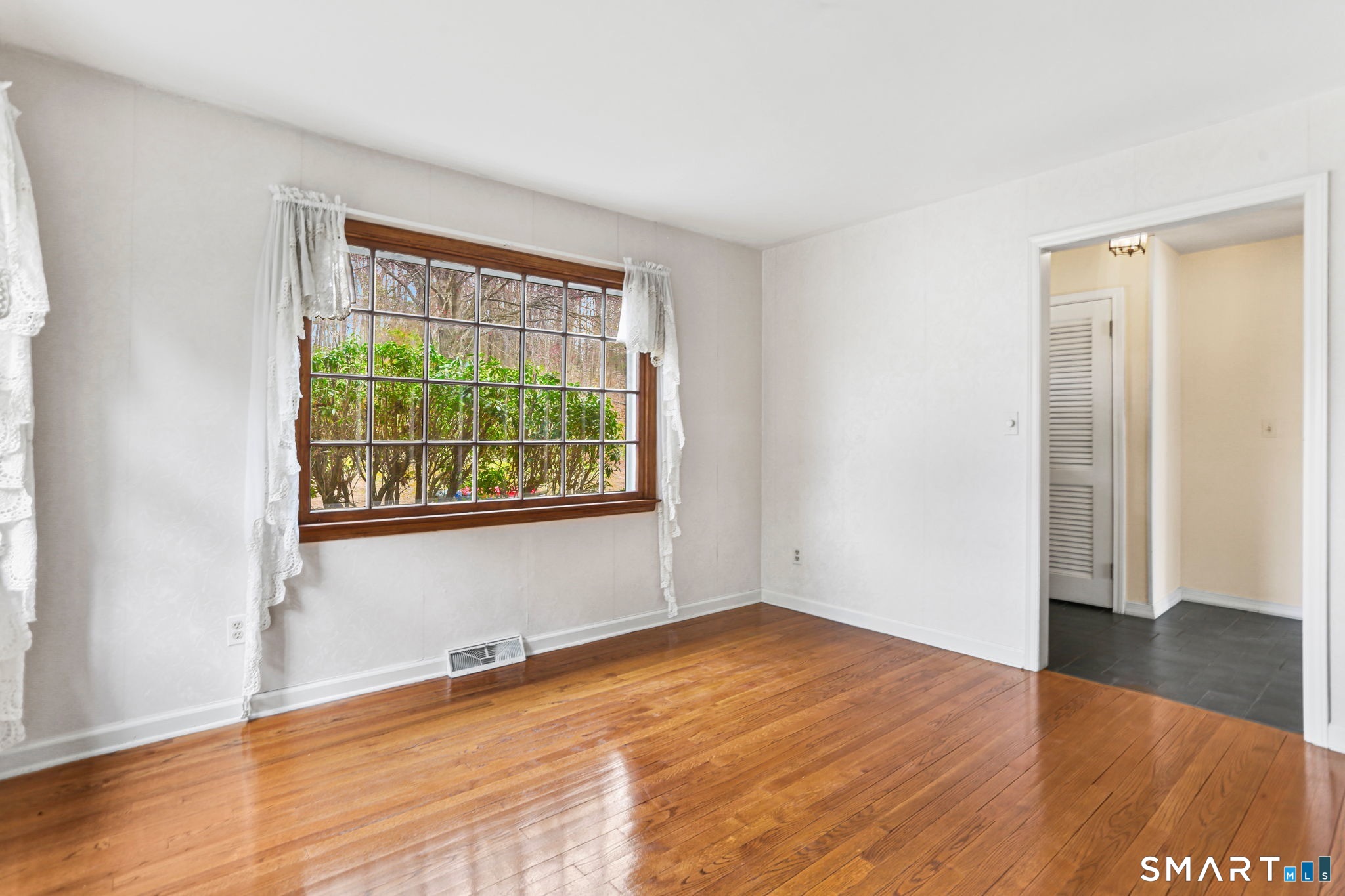 64 Mariner Circle Trumbull CT 06611