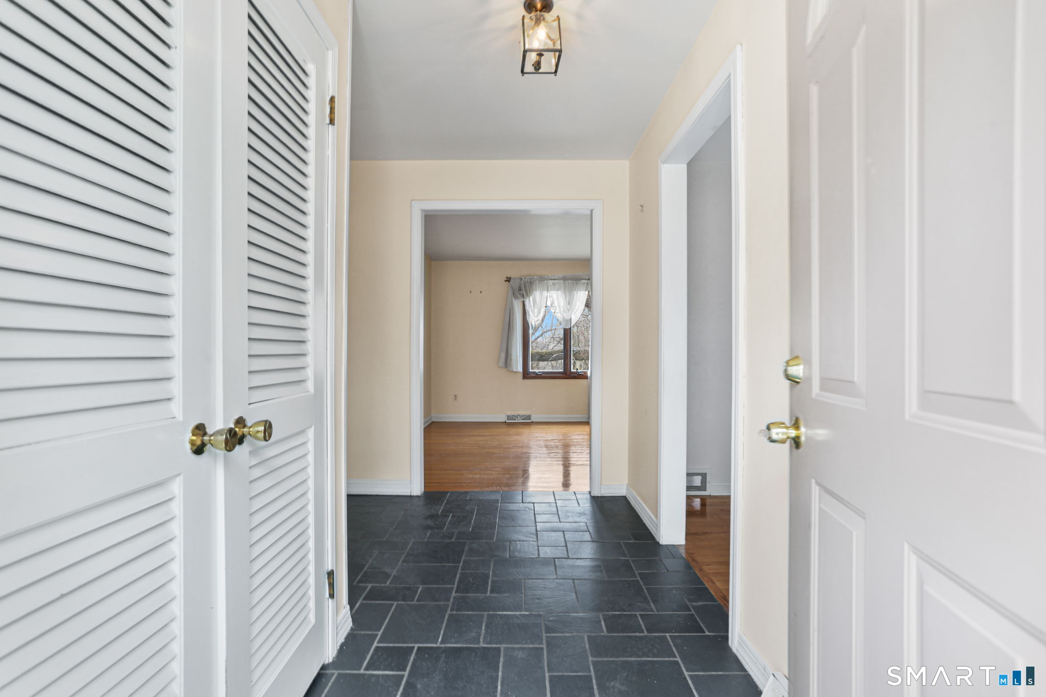 64 Mariner Circle Trumbull CT 06611