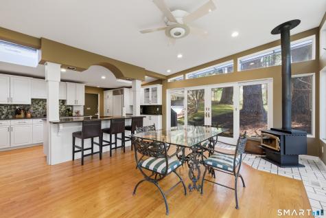 3 Pheasant Hill Farmington CT 06032