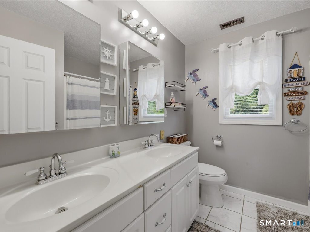 154 Strong Street East Haven CT 06512