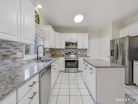 154 Strong Street East Haven CT 06512
