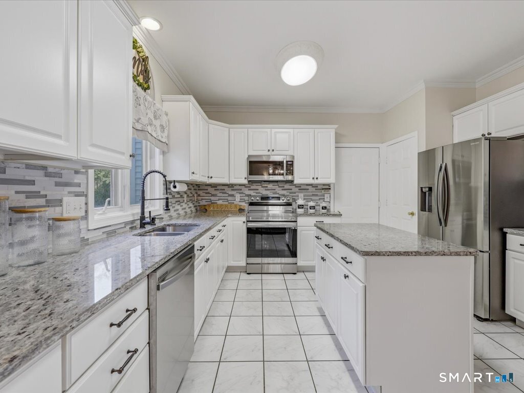 154 Strong Street East Haven CT 06512