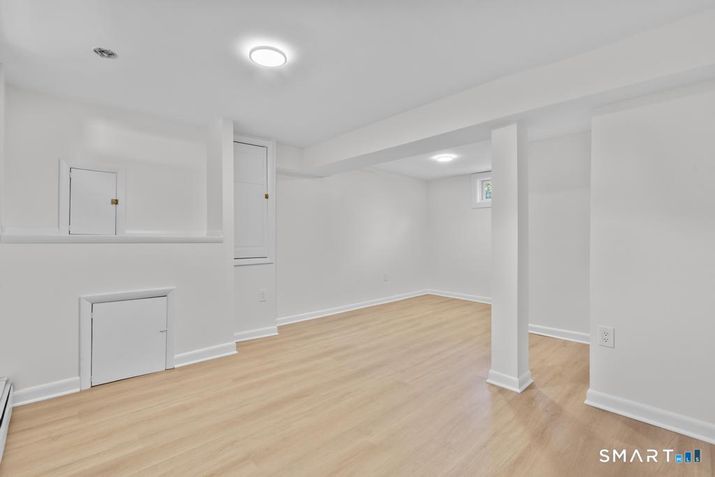 178 South Montowese Street Branford CT 06405
