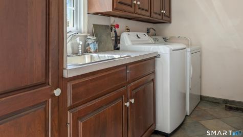 11 Old Woods Road Brookfield CT 06804