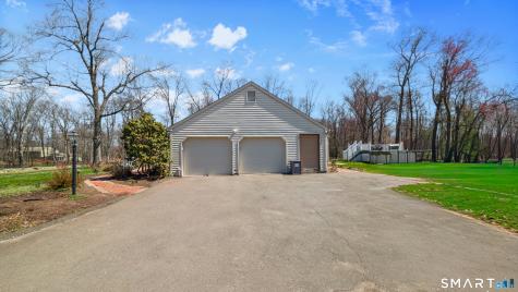 11 Old Woods Road Brookfield CT 06804