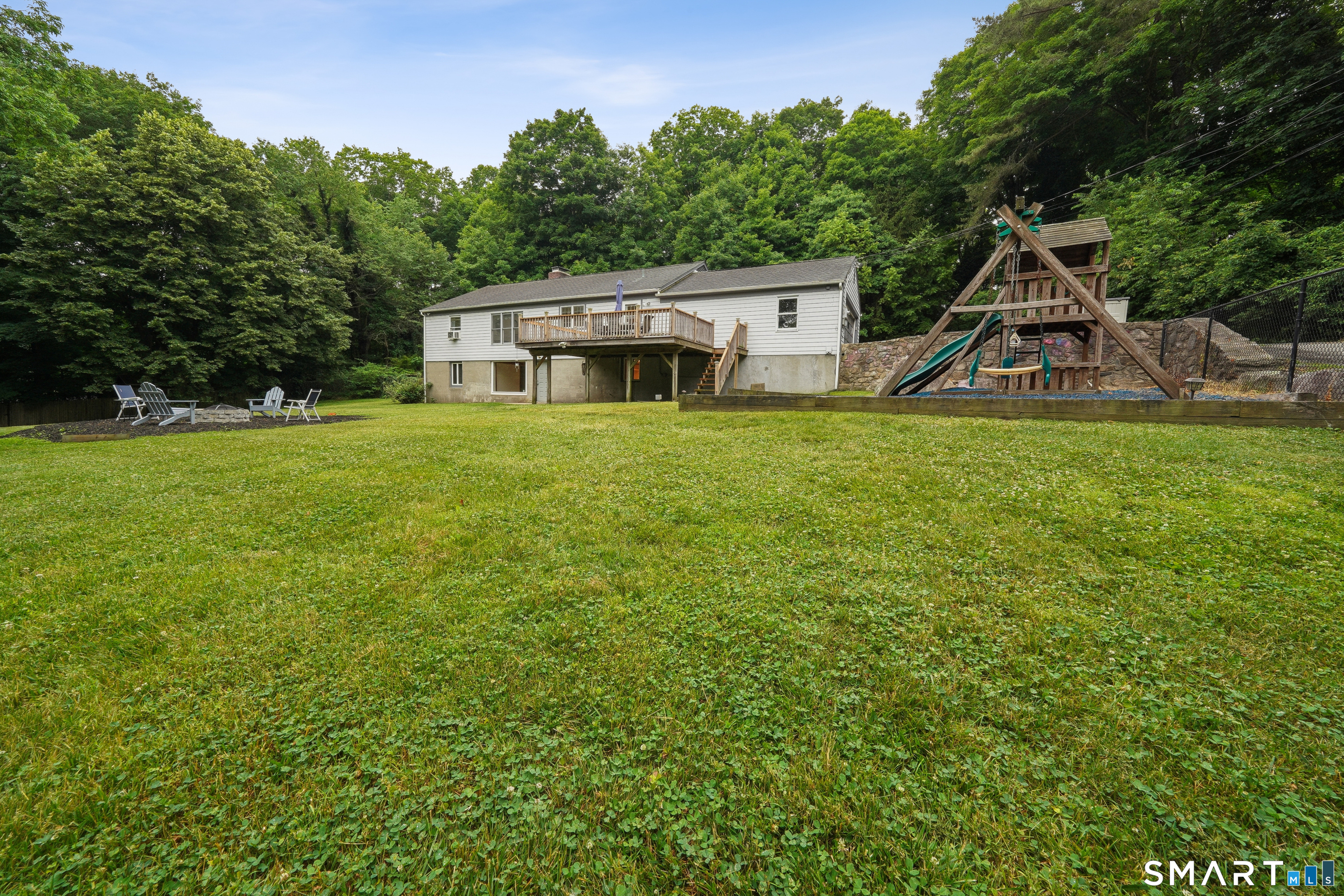 40 Comstock Hill Avenue Norwalk CT 06850