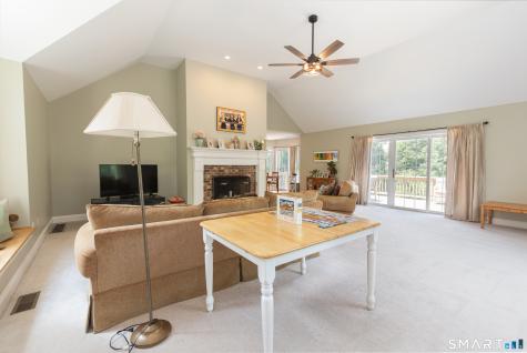 335 Luna Trl Extension Southbury CT 06488