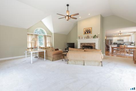 335 Luna Trl Extension Southbury CT 06488