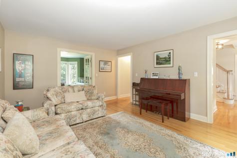 335 Luna Trl Extension Southbury CT 06488