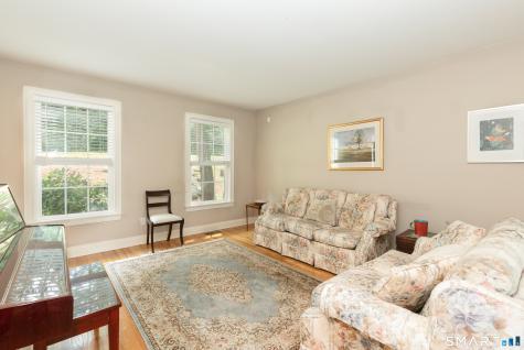 335 Luna Trl Extension Southbury CT 06488