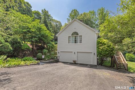 335 Luna Trl Extension Southbury CT 06488