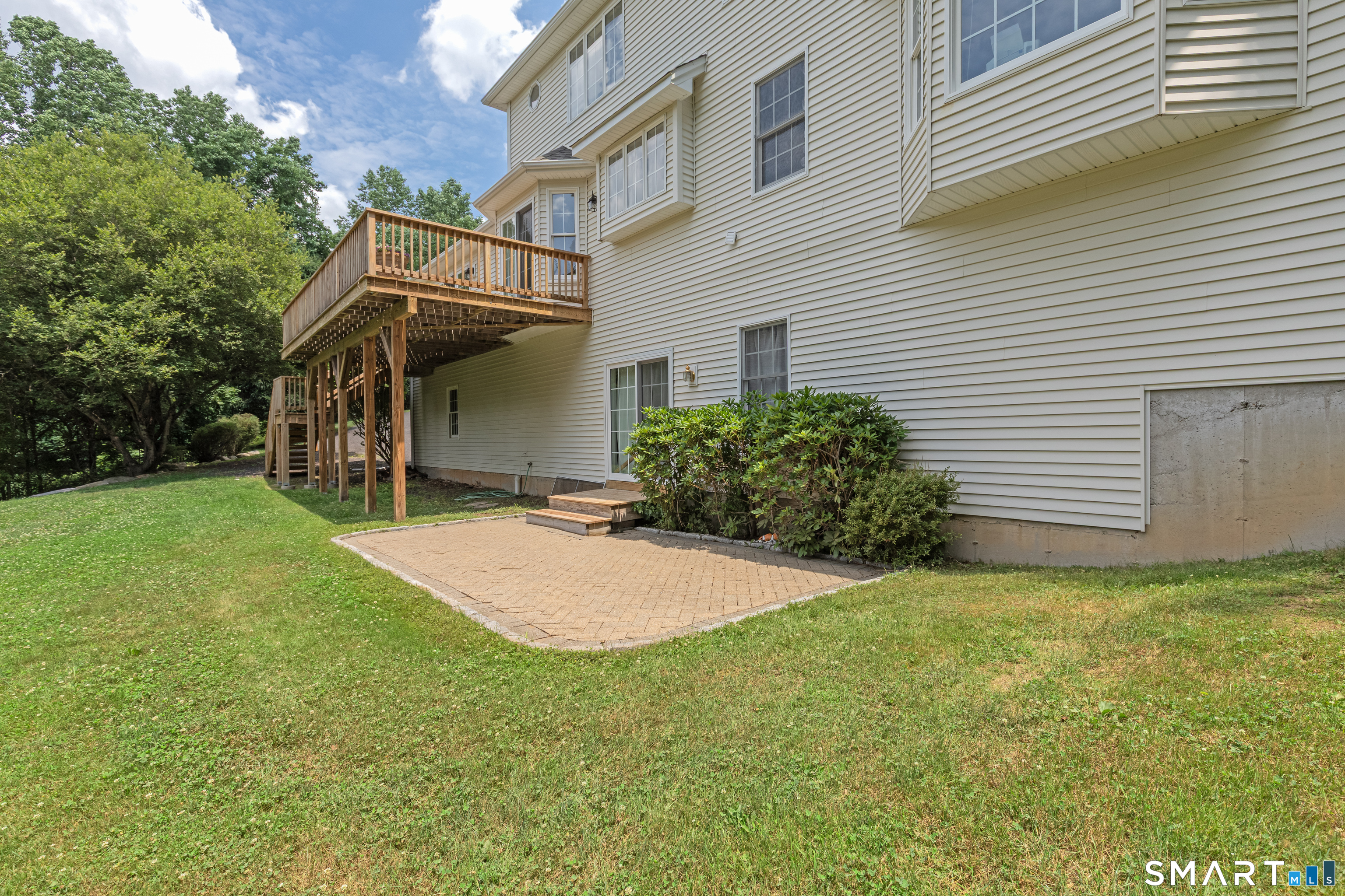 335 Luna Trl Extension Southbury CT 06488