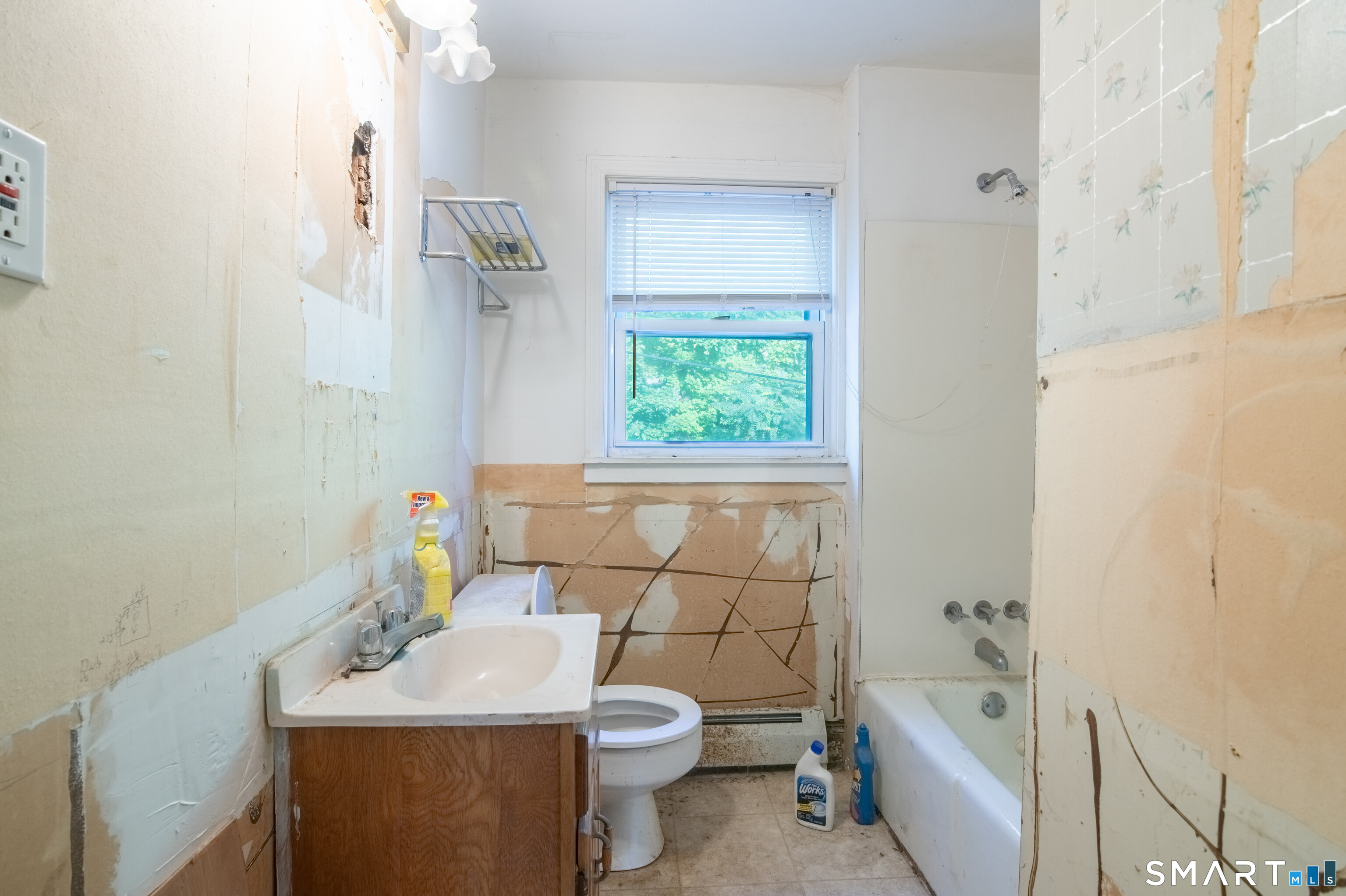 38 Platt Avenue Norwich CT 06360