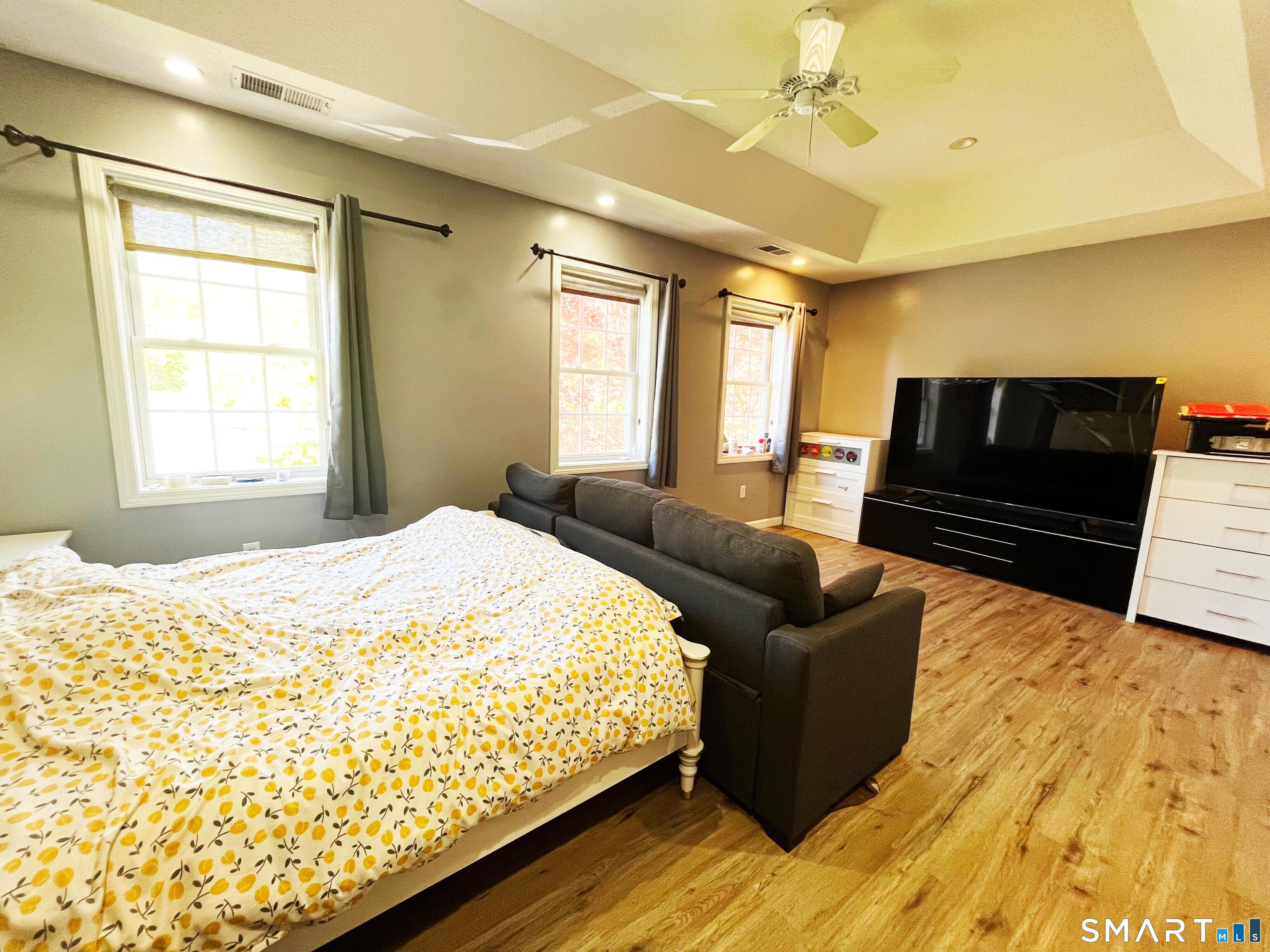 52 Monce Road Burlington CT 06013