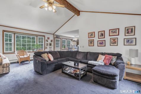 11 Redwood Circle Shelton CT 06484