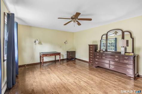 11 Redwood Circle Shelton CT 06484