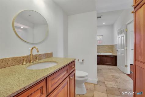 57 Vineyard Road North Haven CT 06473
