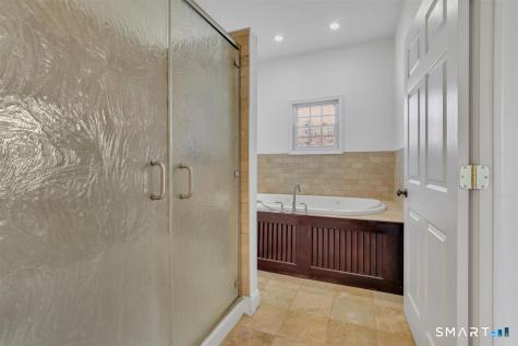 57 Vineyard Road North Haven CT 06473