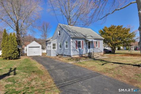 57 Vineyard Road North Haven CT 06473