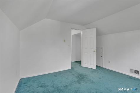 57 Vineyard Road North Haven CT 06473