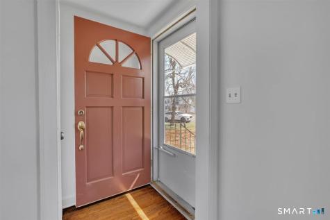 57 Vineyard Road North Haven CT 06473