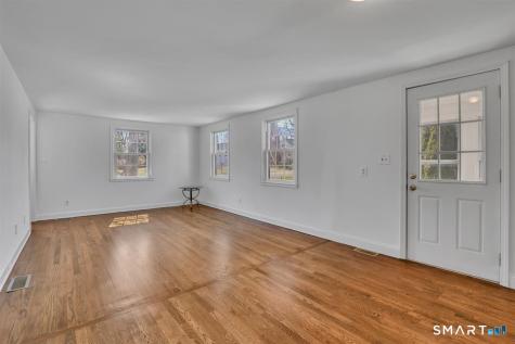57 Vineyard Road North Haven CT 06473