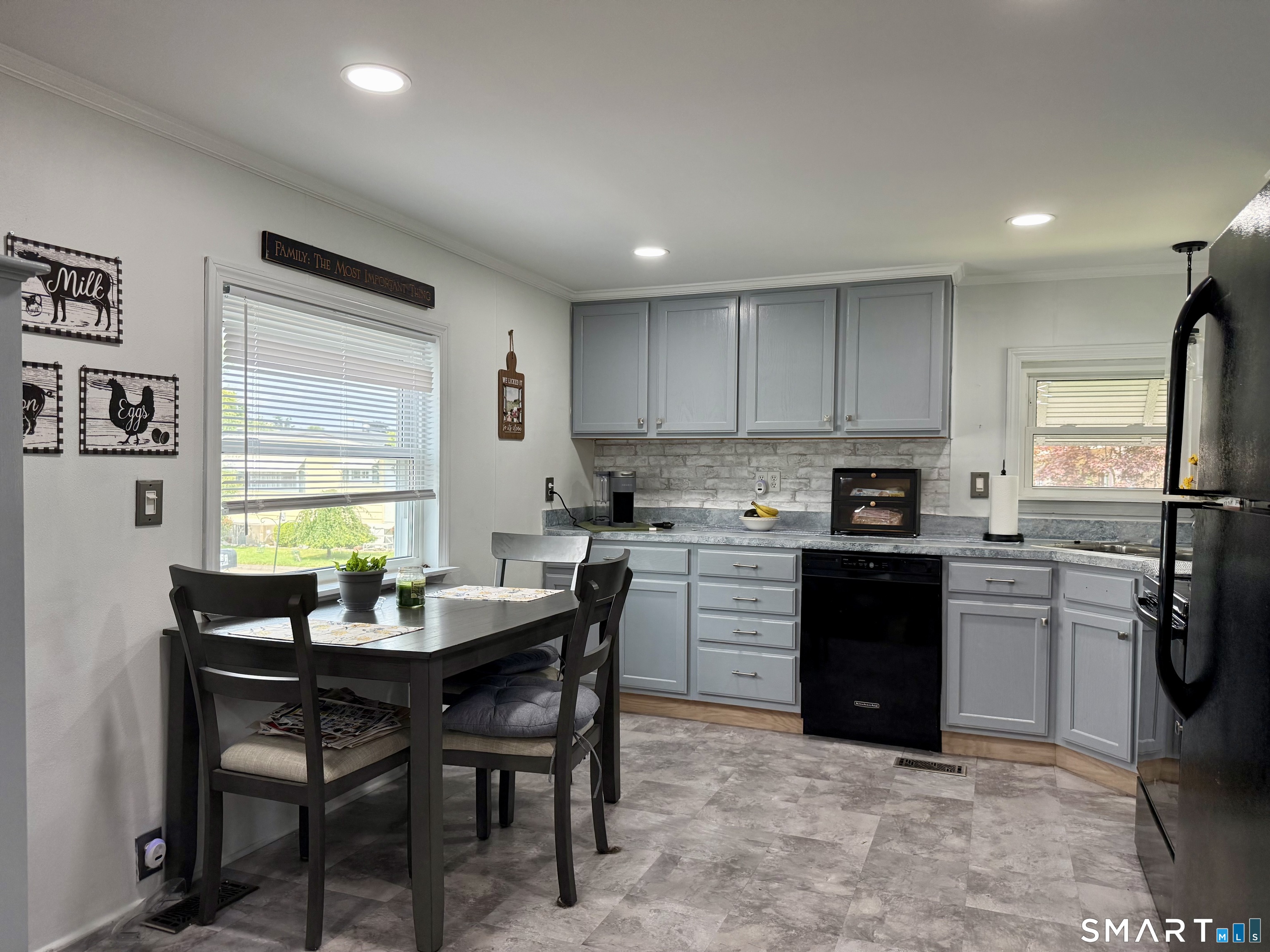 9 Arawak Drive East Hartford CT 06118