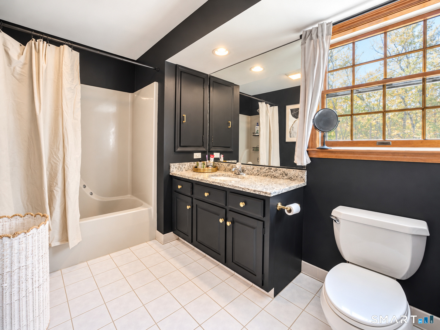 39 Regency Hill Waterbury CT 06708