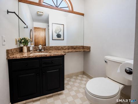 39 Regency Hill Waterbury CT 06708