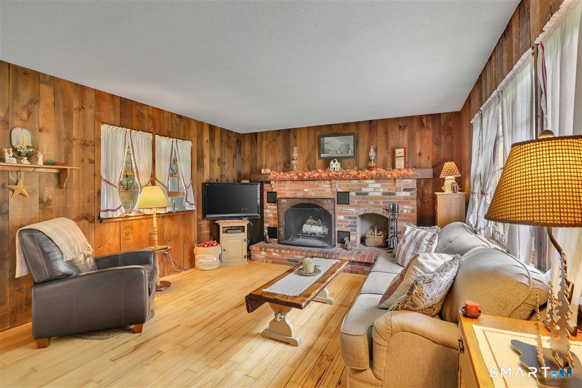 50 Isleib Road Marlborough CT 06447