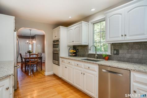 38 Hickory Hill Road Simsbury CT 06070