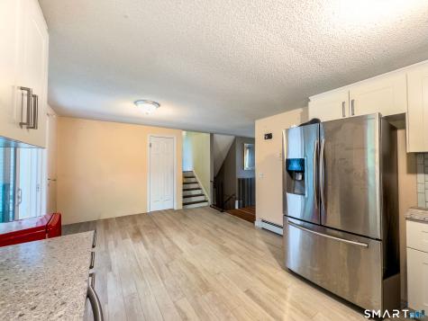 82 Sande Avenue Waterbury CT 06710