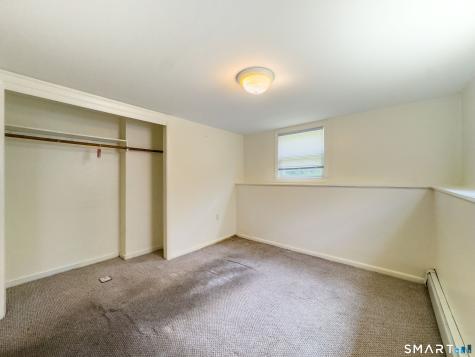 82 Sande Avenue Waterbury CT 06710