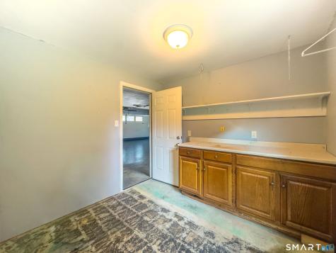82 Sande Avenue Waterbury CT 06710