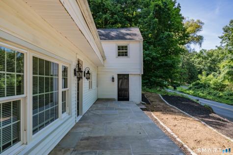 49 Old Middle Road Brookfield CT 06804