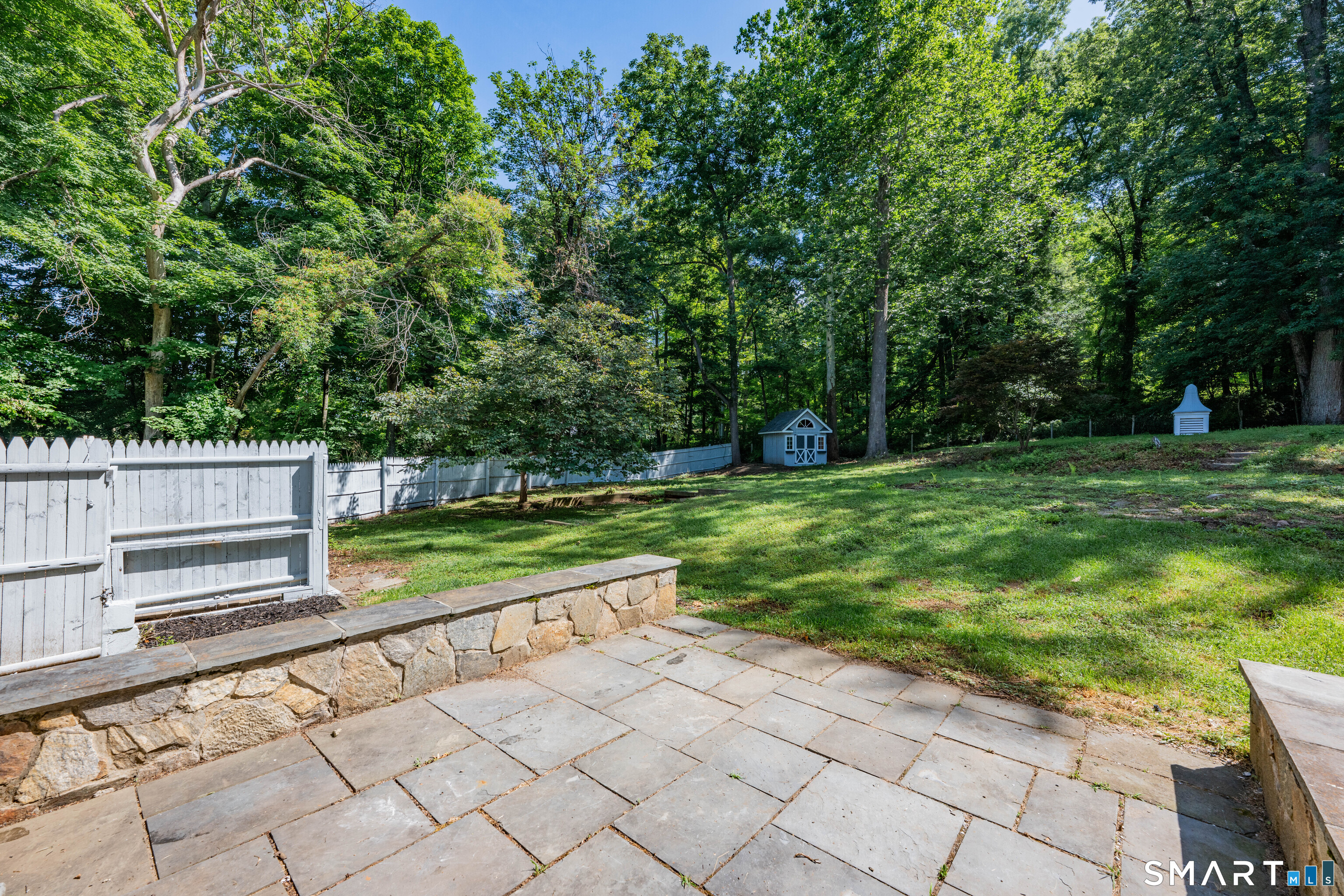 49 Old Middle Road Brookfield CT 06804