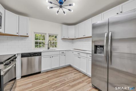 49 Old Middle Road Brookfield CT 06804