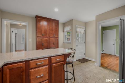 62 Lester Street New London CT 06320