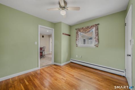 62 Lester Street New London CT 06320