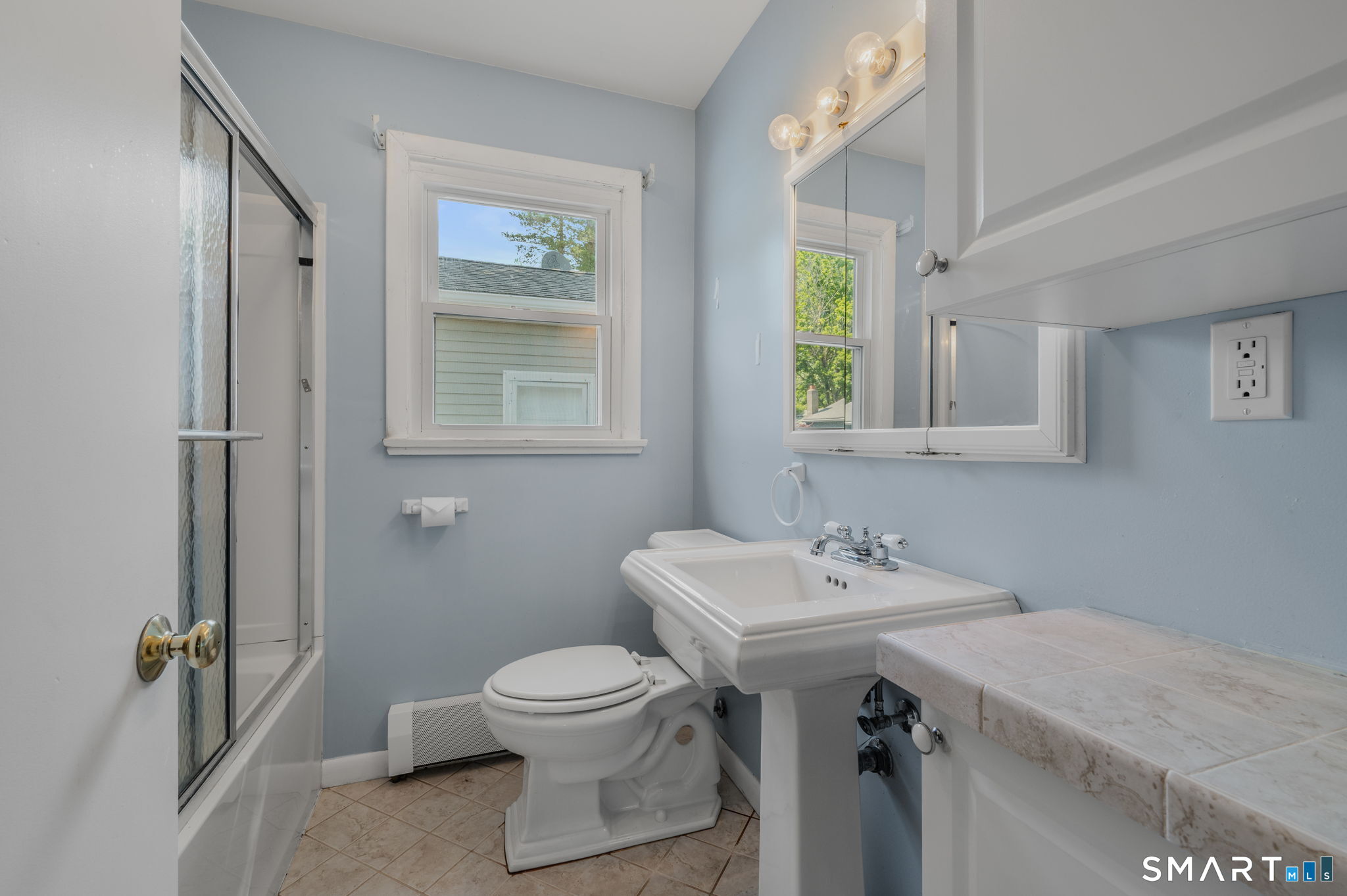 62 Lester Street New London CT 06320